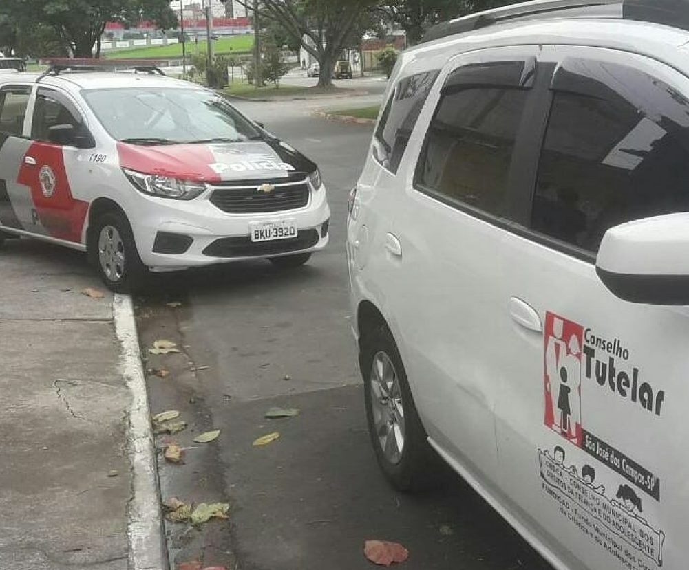 Três crianças são resgatadas em situação de abandono na zona sul de São José