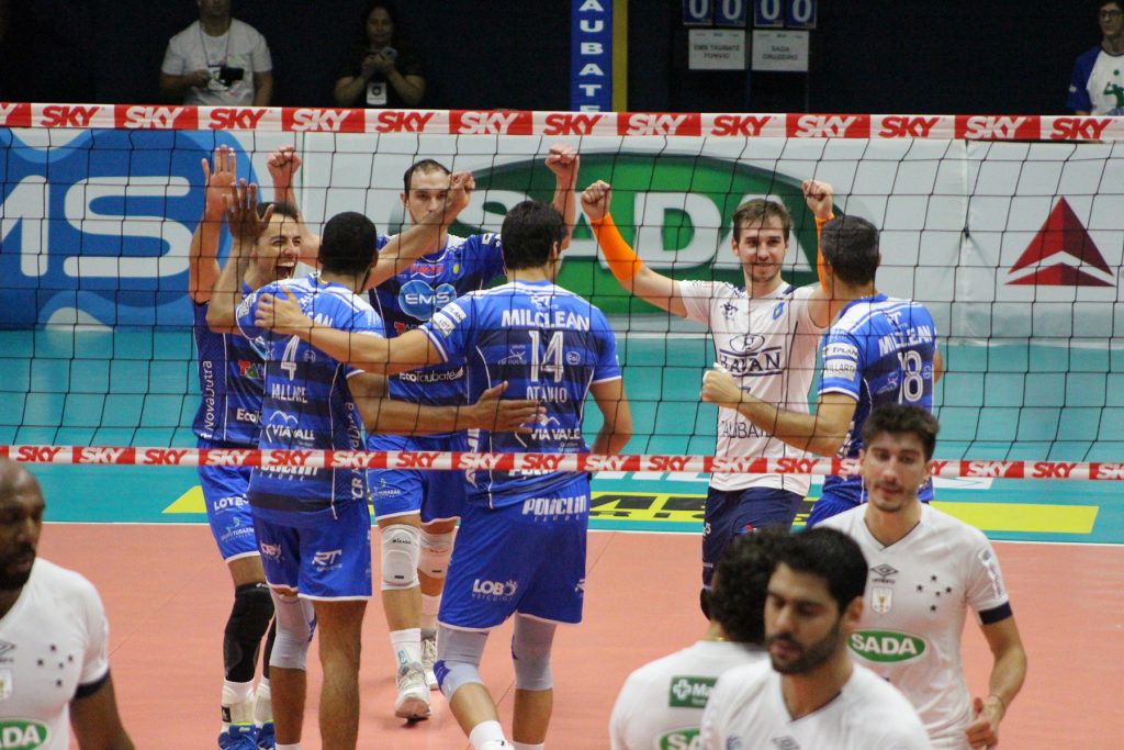 Vôlei Taubaté enfrenta Cruzeiro pela final da Supercopa
