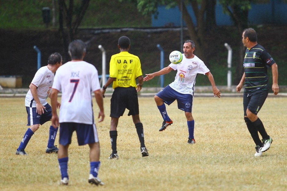 Copas Populares tem jogos finais neste domingo no Martins Pereira em São José