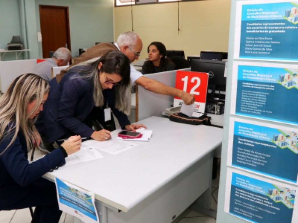 Câmara de Jacareí vota projeto que torna ConMob deliberativo