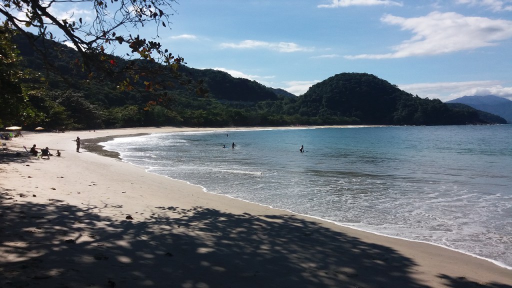 Ubatuba faz apelo para que turistas evitem visitar a cidade na fase vermelha