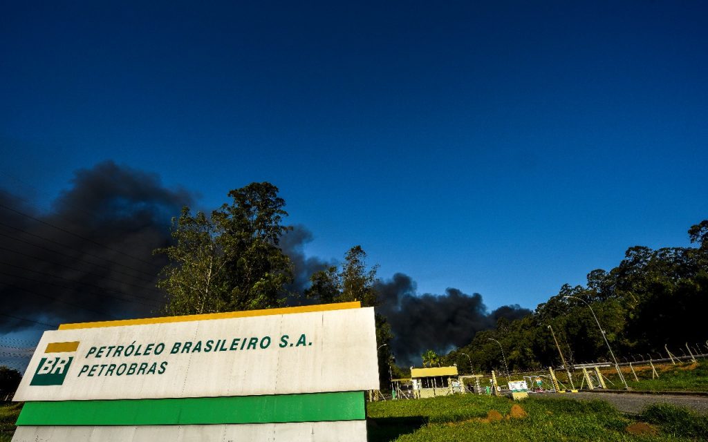 Projeto na Câmara de São José propõe desconto de 30% no IPTU para residências vizinhas à Revap