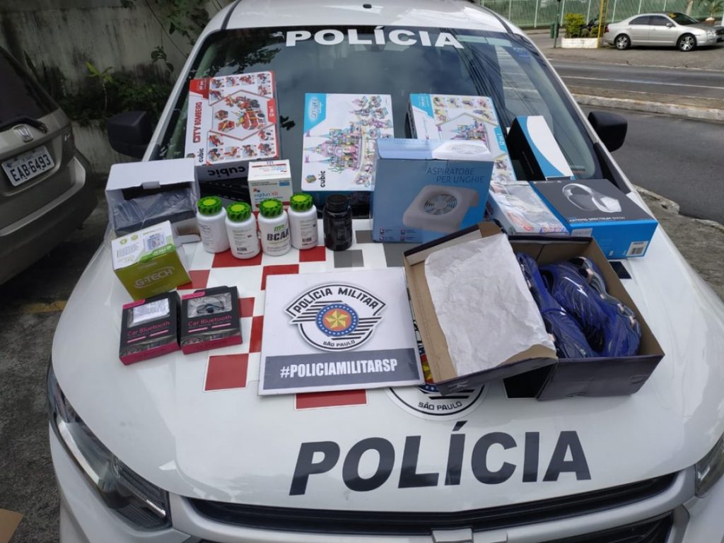 Gestante é presa após roubo a carro dos Correios em São José