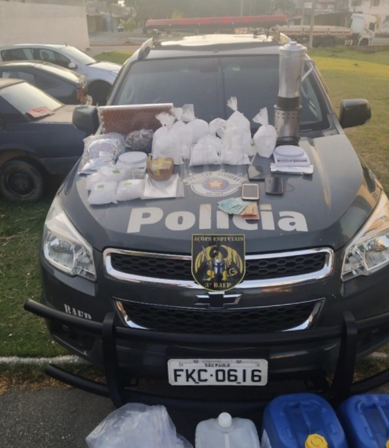Baep fecha refinaria de drogas em São José dos Campos 