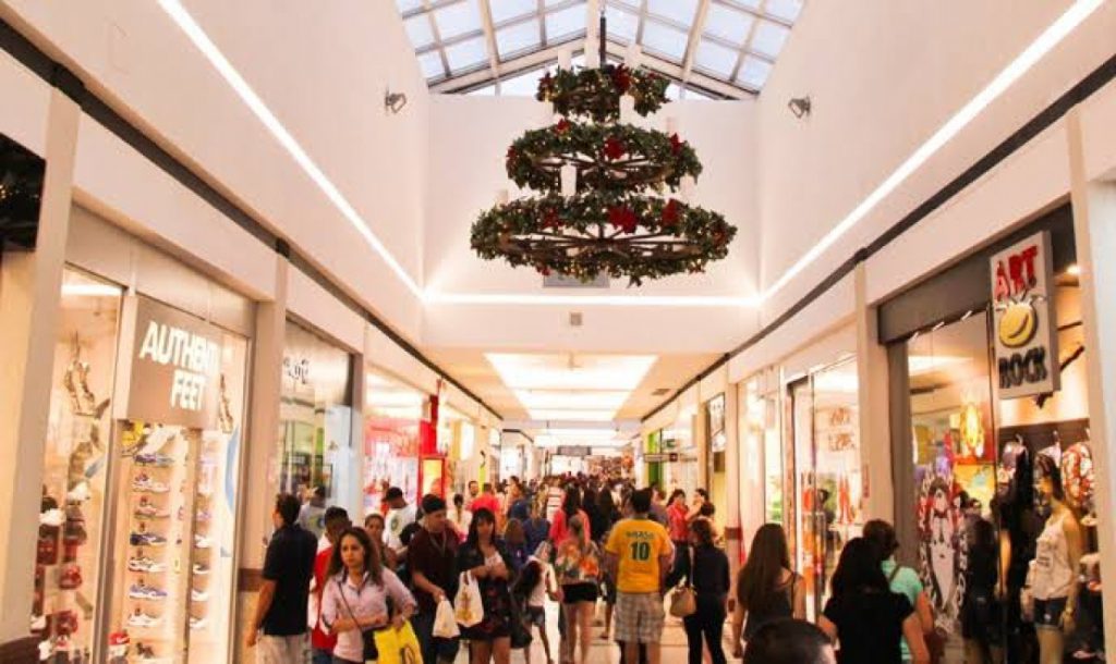 Shoppings da RMVale ampliam horário de funcionamento durante fim de ano