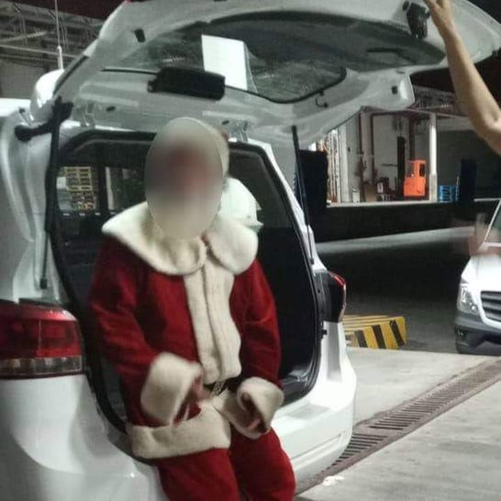 Papai Noel é preso suspeito de mostrar vídeo pornográfico para crianças em São José