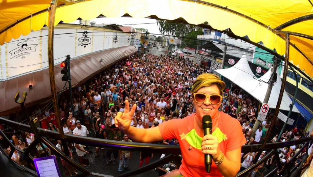 Pré-Carnaval começa com bloquinhos, shows e animação no Vale