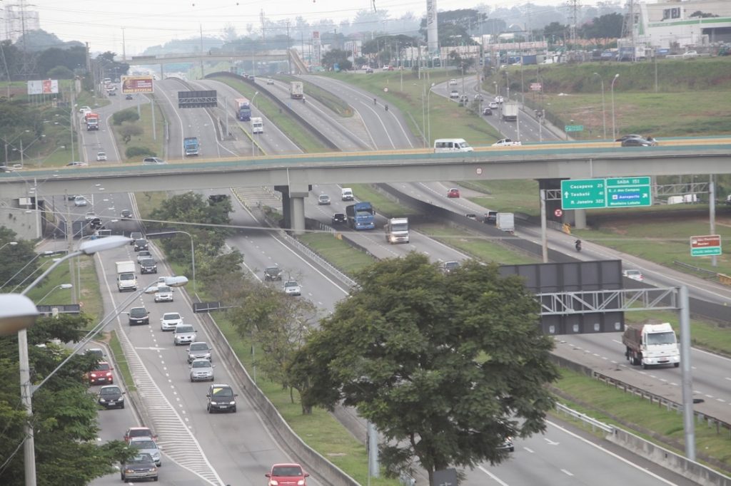 Concessão da Dutra prevê nove passarelas e 16 km de marginais em São José