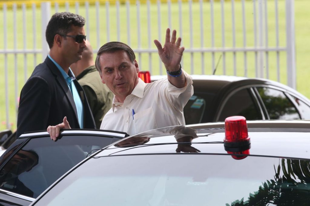 Bolsonaro diz que tendência no preço do combustível é se estabilizar