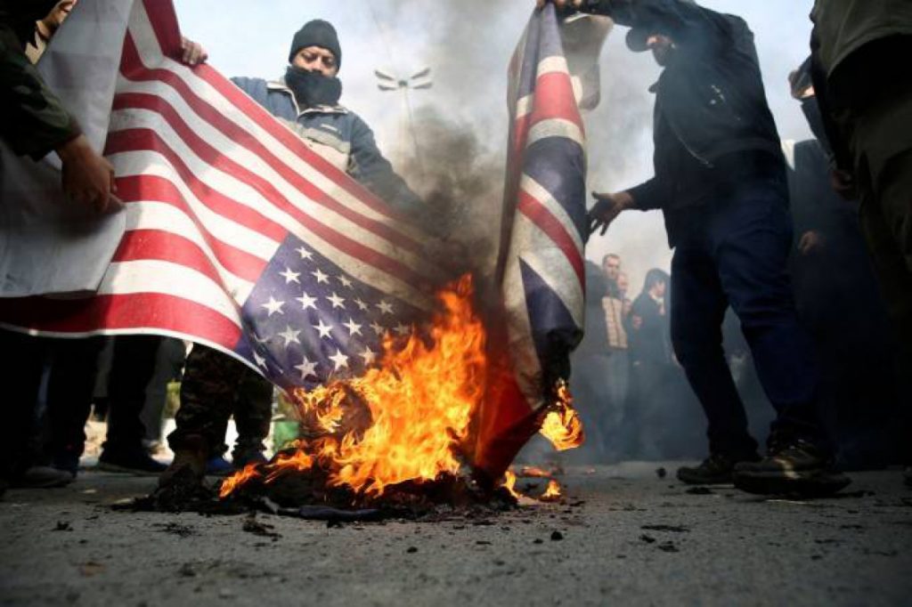 Irã dispara mísseis contra alvos norte-americanos no Iraque