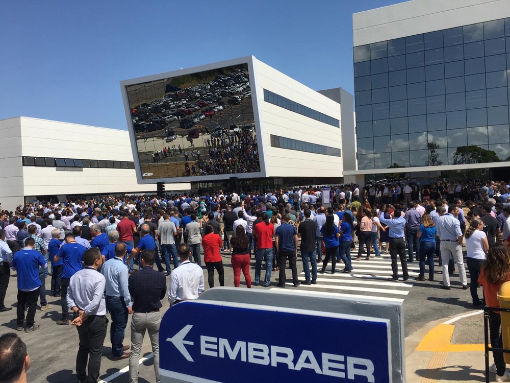 Embraer concede licença remunerada a 16 mil funcionários que voltavam das férias coletivas