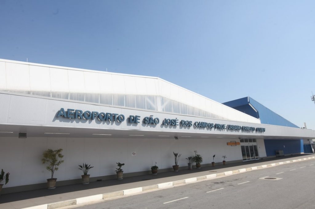Aeroporto de São José perde voos para o Rio e inicia operação para BH