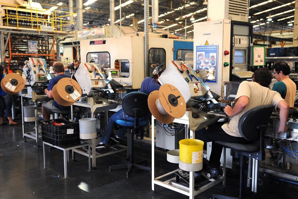 Setor de máquinas e equipamentos tem crescimento de 0,7% em 2019