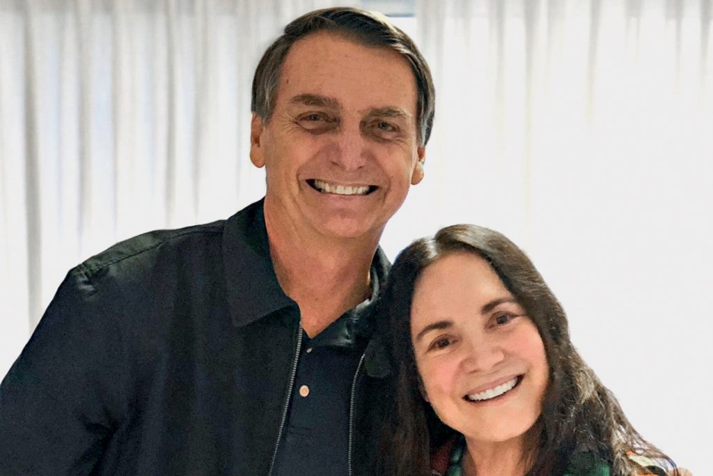 Nomeação de Regina Duarte deve ocorrer após viagem à Índia