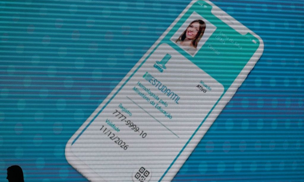 MEC busca alternativa para voltar a emitir carteira de estudante