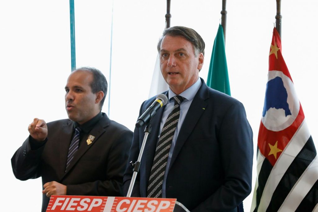 Bolsonaro diz que "melhor reforma é que vai ser aprovada"