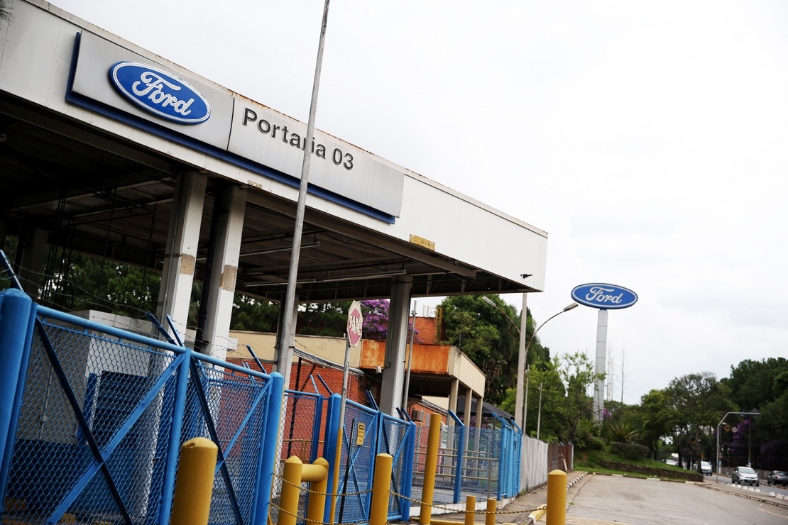 Com o fechamento da fábrica da Ford cinco mil empregos podem ser impactados, diz associação comercial