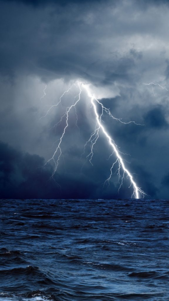 Marinha alerta para frente fria e ventos fortes no Litoral Norte