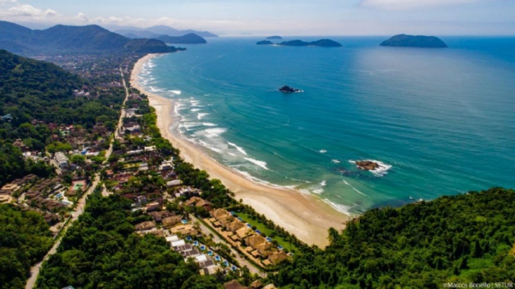 No combate ao coronavírus, São Sebastião fecha praias