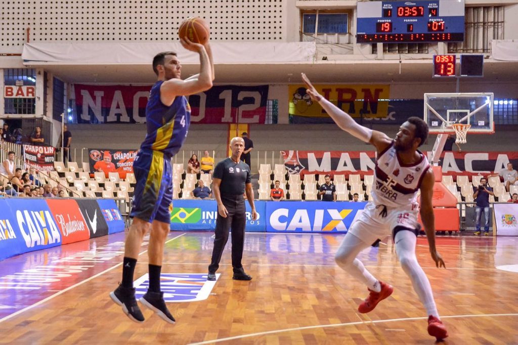 São José Basketball encara o líder Flamengo pelo NBB