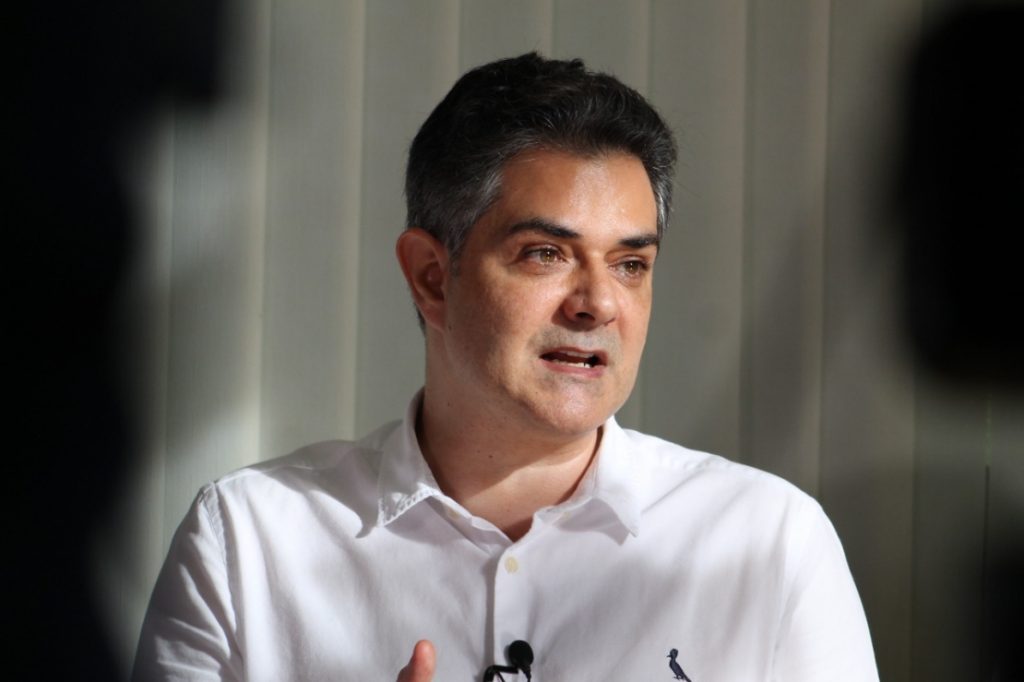 Após discurso de Bolsonaro, Ortiz diz que não se importa em ser "preocupado demais"