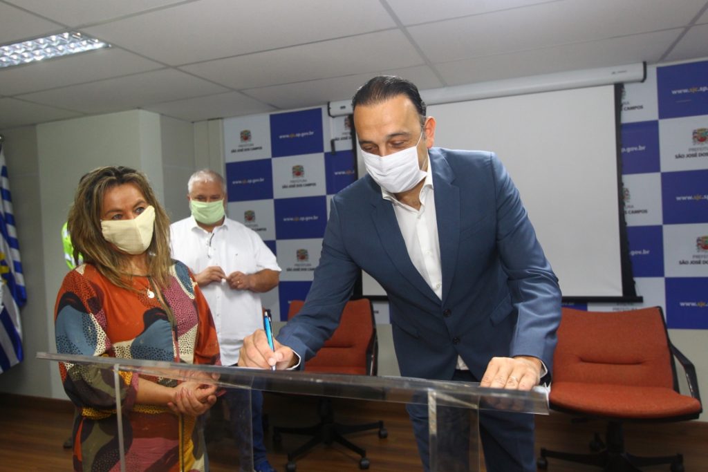 São José assina contrato da Linha Verde e obras devem começar em três meses