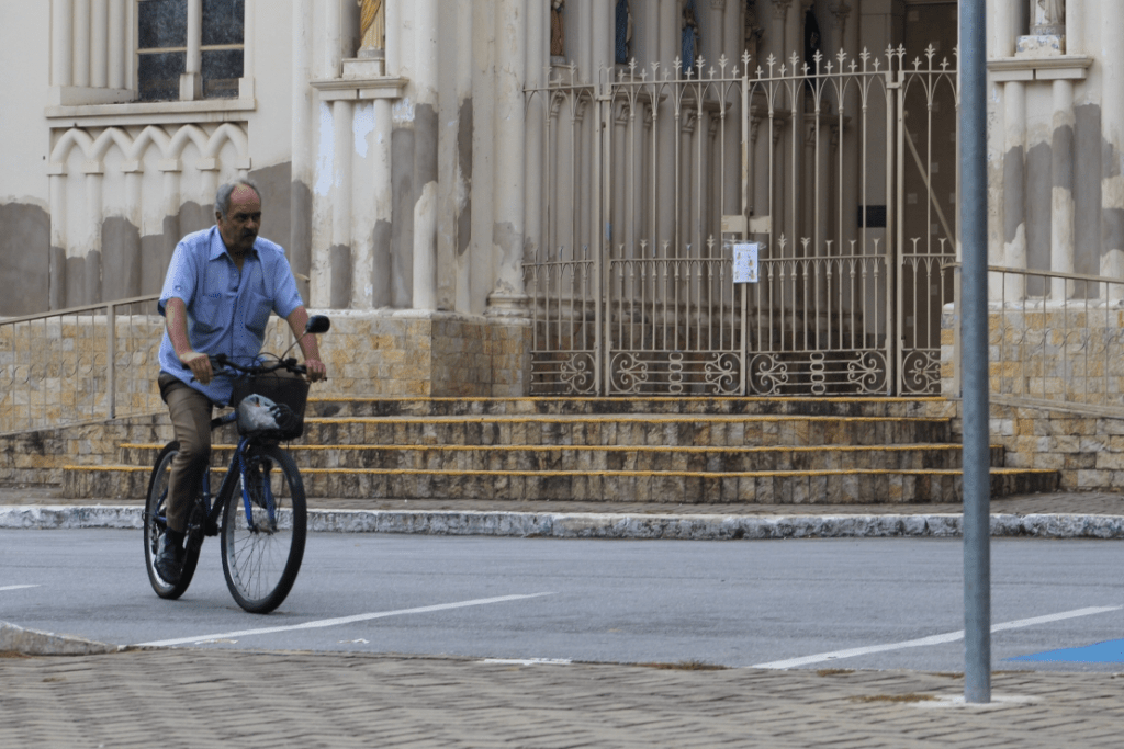 Campeã de isolamento, RMVale questiona quarentena de Doria