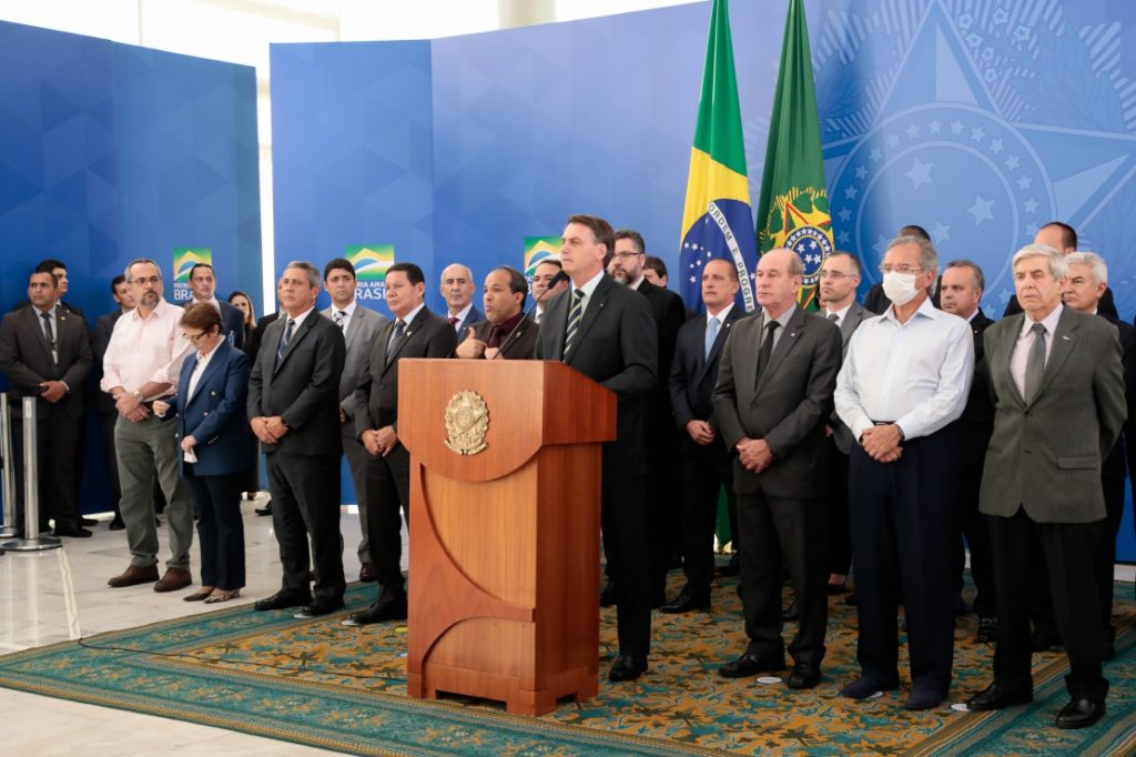 Bolsonaro critica Moro e disse que ministro pediu cargo no STF