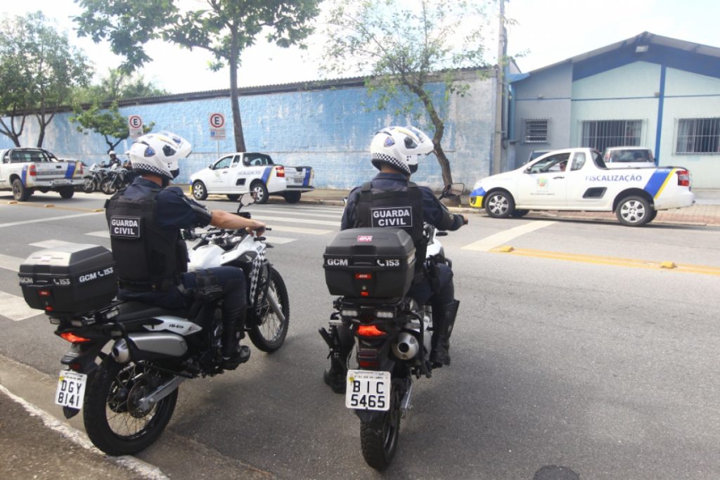 Comércio de São José é autuado em R$ 100 mil após furar a quarentena