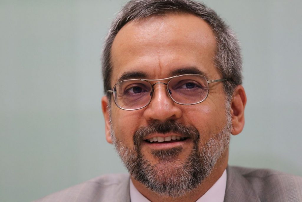 STF abre inquérito contra ministro da Educação por suposto racismo