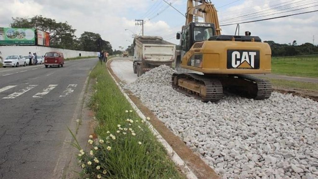 Obra na SP-62, em Taubaté, fica 24,97% mais cara