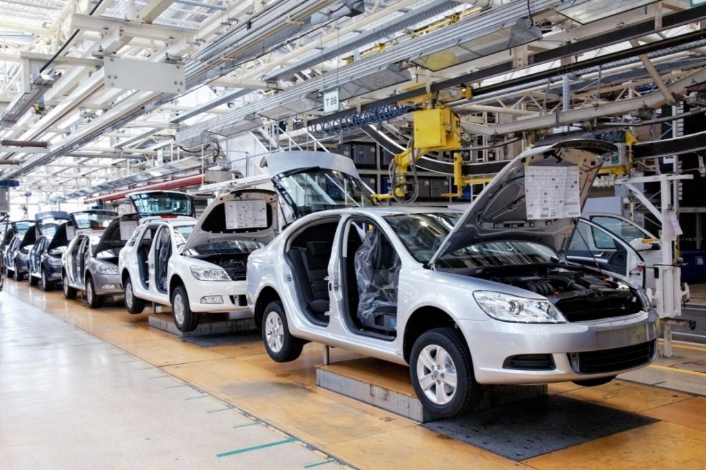 Pandemia faz produção industrial cair 9,1% e ter pior março desde 2002