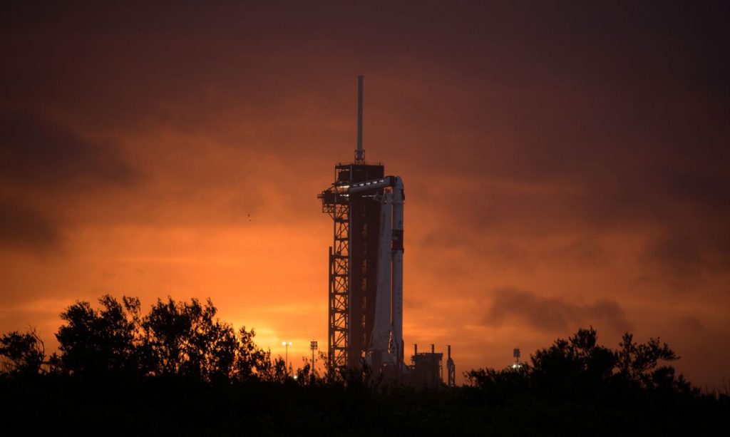 Nasa e SpaceX fazem hoje nova tentativa de lançamento espacial
