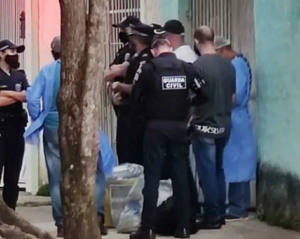 Agentes são detidos aplicando testes de coronavírus sem autorização em São José