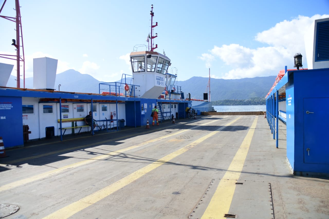 Ilhabela descarta fechamento da balsa no fim do ano