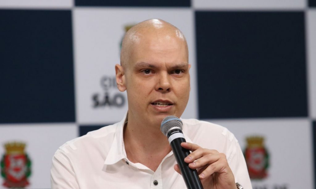 Bruno Covas é internado para realização de exames