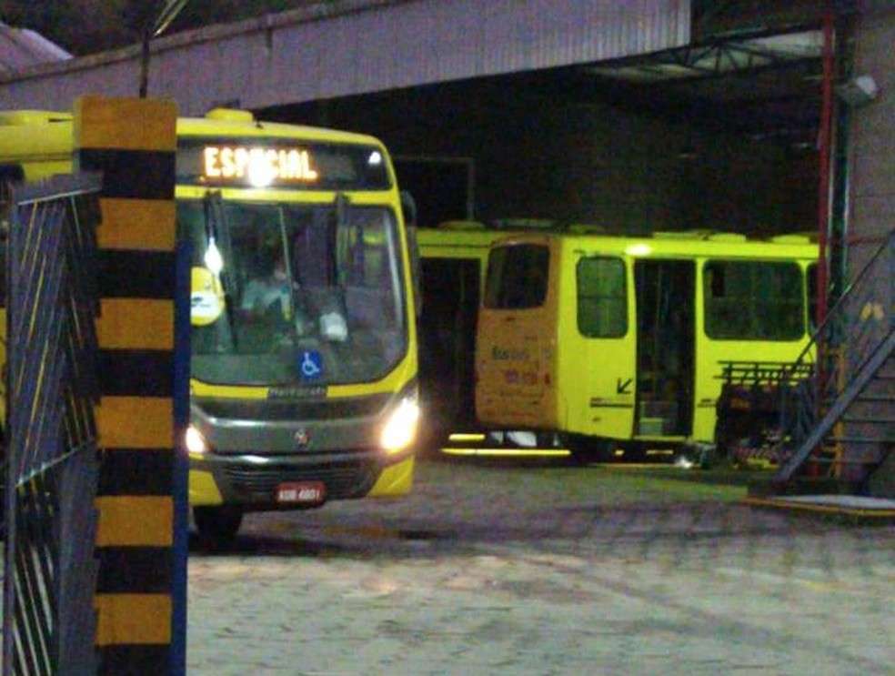 Paralisação na Ecobus compromete funcionamento do transporte público em São Sebastião