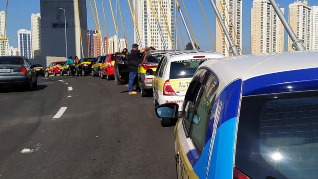 “Os serviços do Estado não deveriam estar fechados” diz Felicio em resposta a manifestação das Auto Escolas