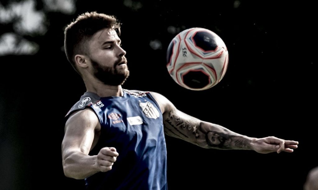 Eduardo Sasha aciona Santos na Justiça para rescindir contrato com o clube