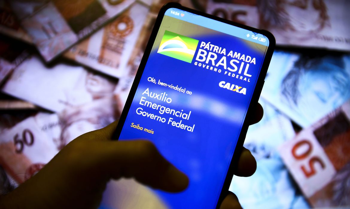 Governo já desembolsou R$ 197 bilhões em auxílio emergencial