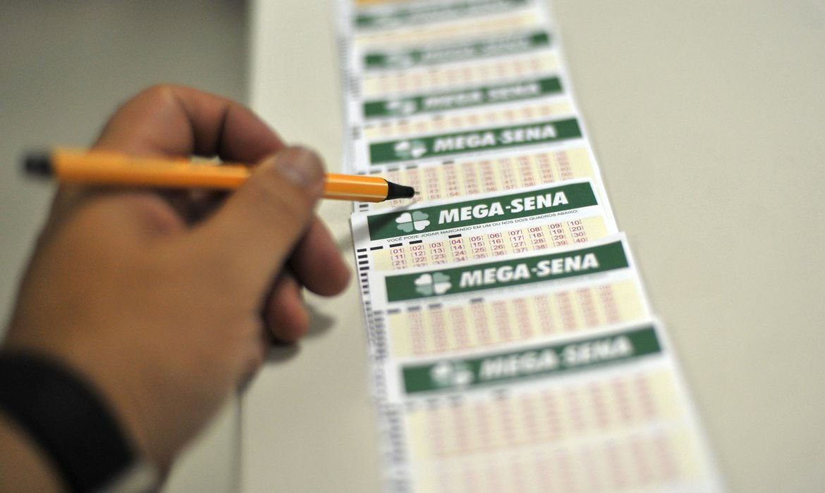 Sem acertadores, Mega-Sena tem prêmio acumulado em R$ 8 milhões