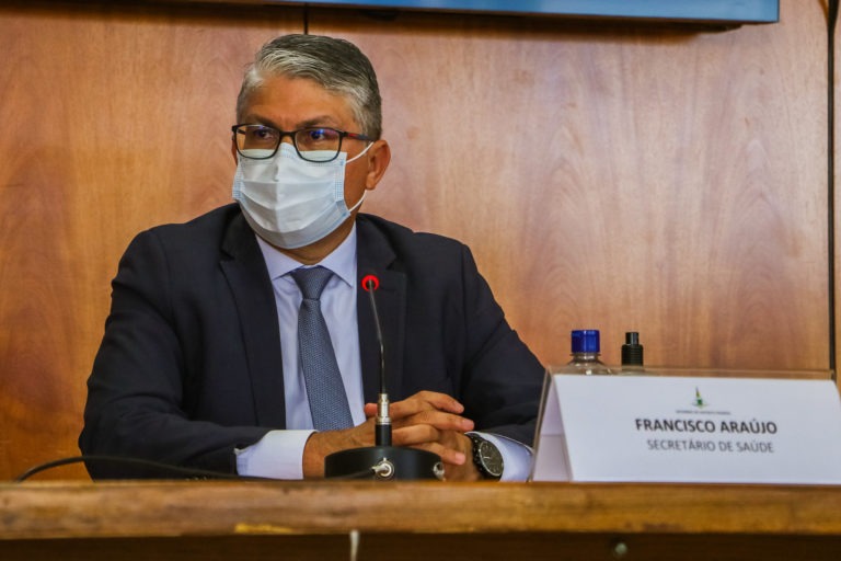 Secretário de Saúde do Distrito Federal é alvo de operação sobre testes da covid-19