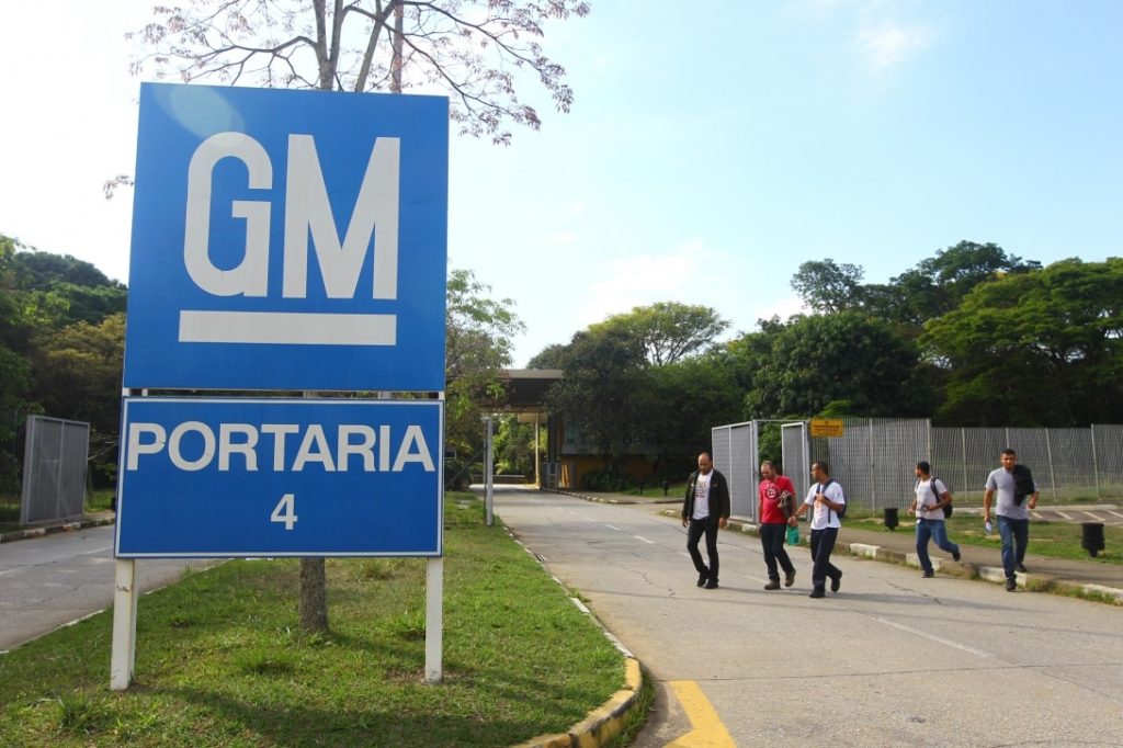 235 trabalhadores aderem ao PDV da General Motors em São José dos Campos, diz sindicato