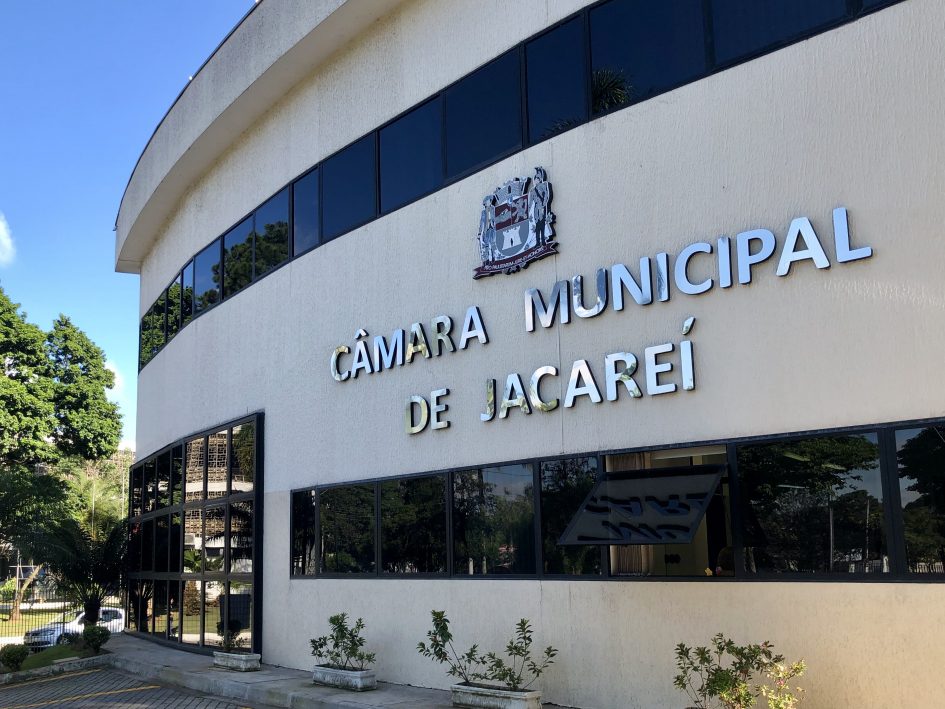 Câmara de Jacareí proíbe distribuição gratuita de animais como maneira de “atrair público”