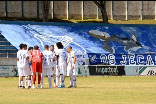 Com arbitragem polêmica, Taubaté empata com São Bento no primeiro jogo das quartas de final