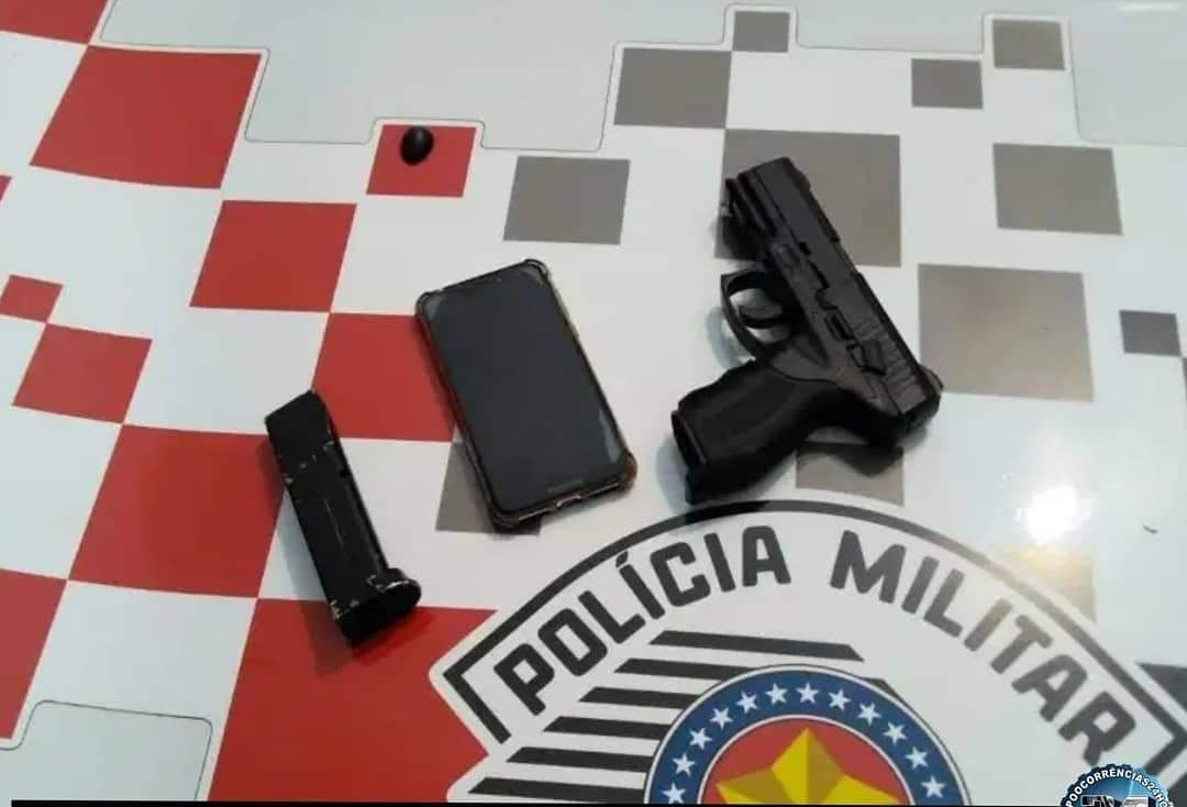 Polícia Militar prende quatro pessoas por roubo em São José dos Campos