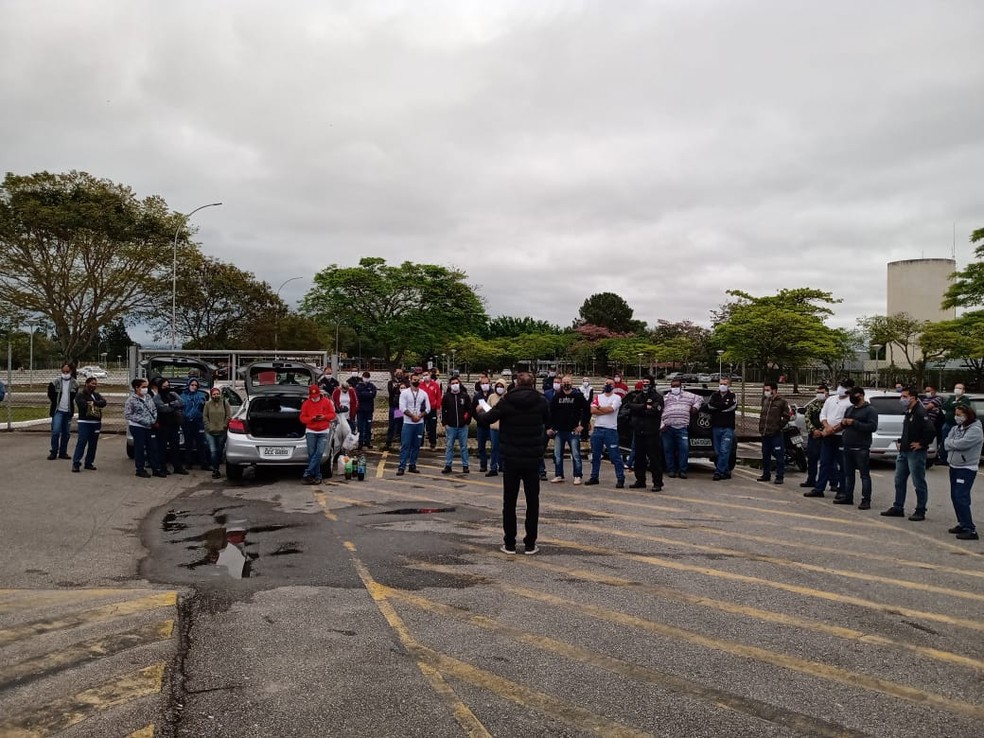 Funcionários da TI Brasil começam greve em São José dos Campos