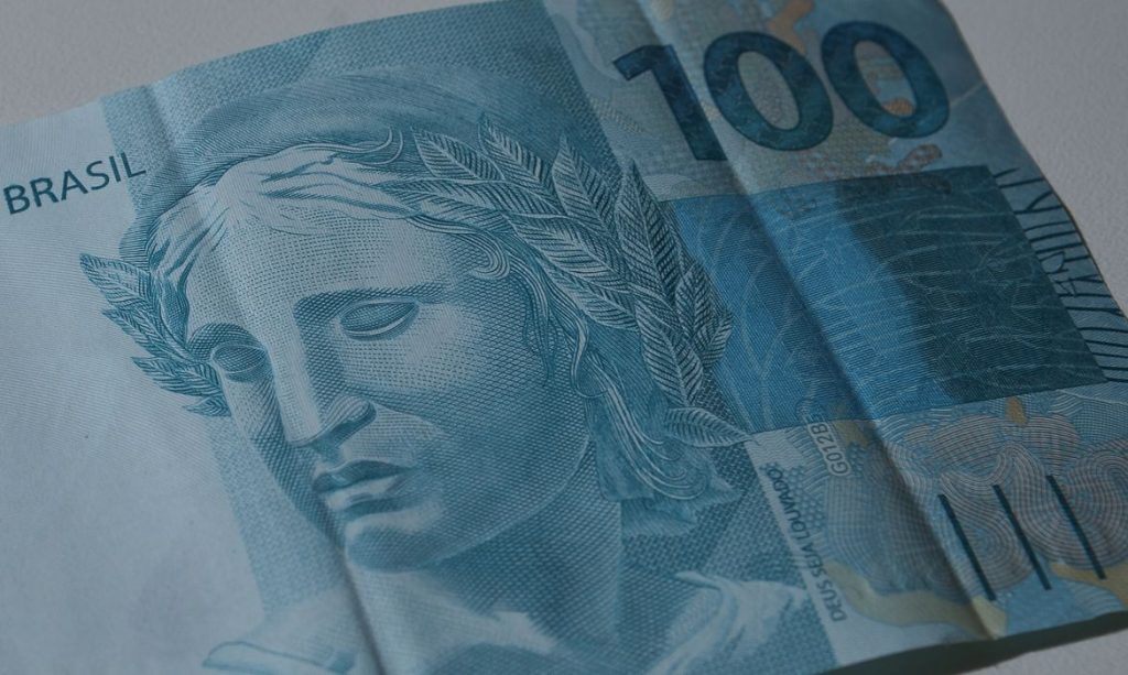 Com queda histórica, PIB recua 9,7% no segundo trimestre