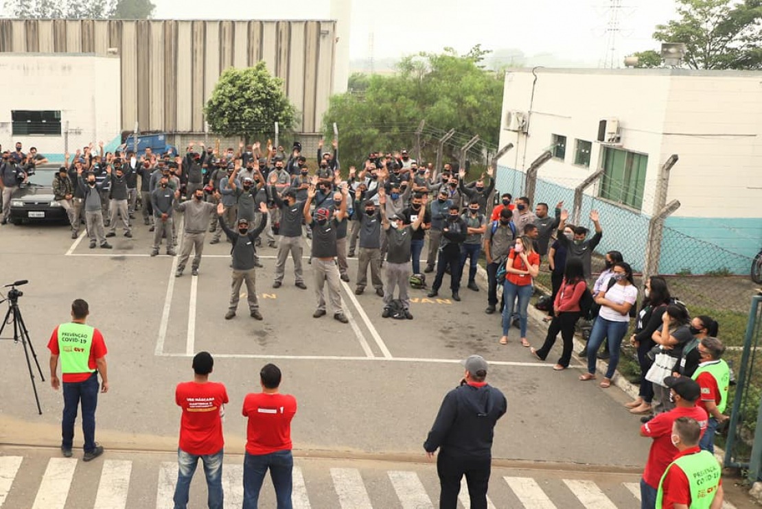 Funcionários da Incomisa em Pindamonhangaba iniciam greve por falta de acordo sobre PLR e reajuste