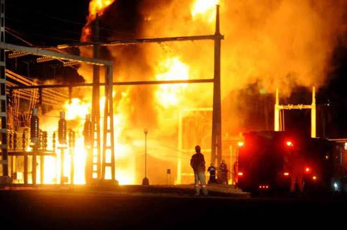 Explosão faz cidades do Vale do Paraíba sofrerem ‘apagão’